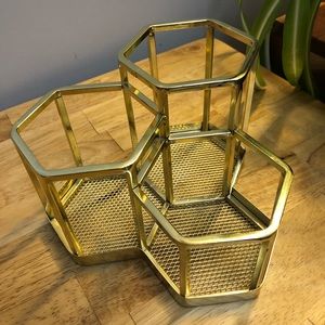 Geometric gold tone organizer